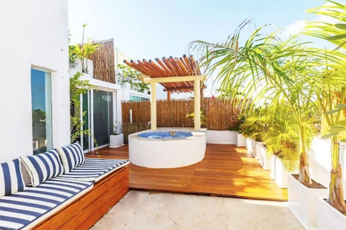 Apartment 2 Story Ph 3B Heated Jacuzzi Close Beach Street 6 Playa del Carmen Mexico